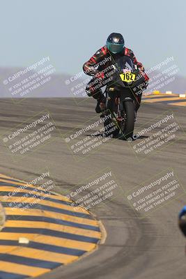 media/Oct-08-2023-CVMA (Sun) [[dbfe88ae3c]]/Race 3 Amateur Supersport Middleweight/